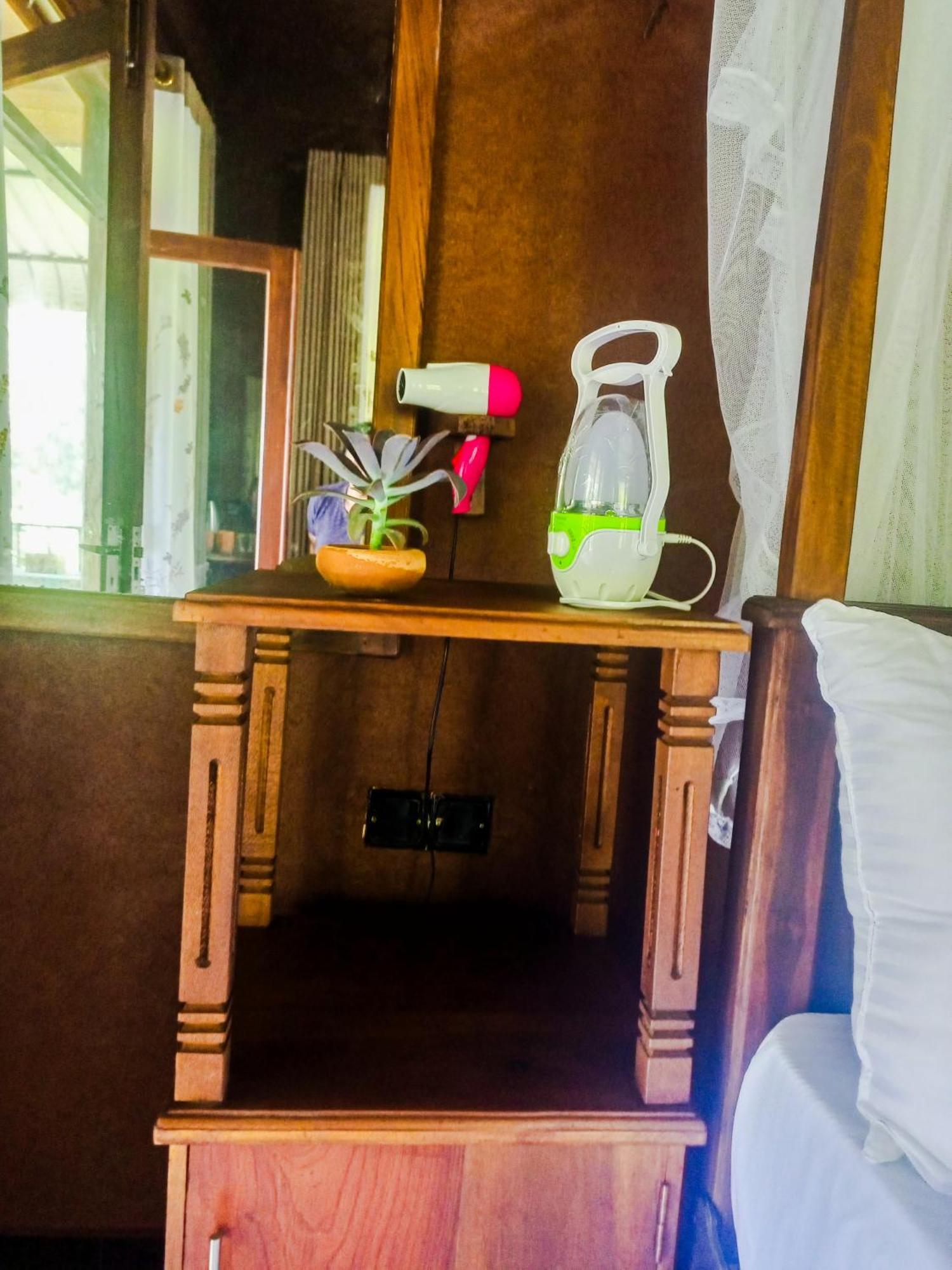 Bed and Breakfast Creek Downhills Елла Екстер'єр фото