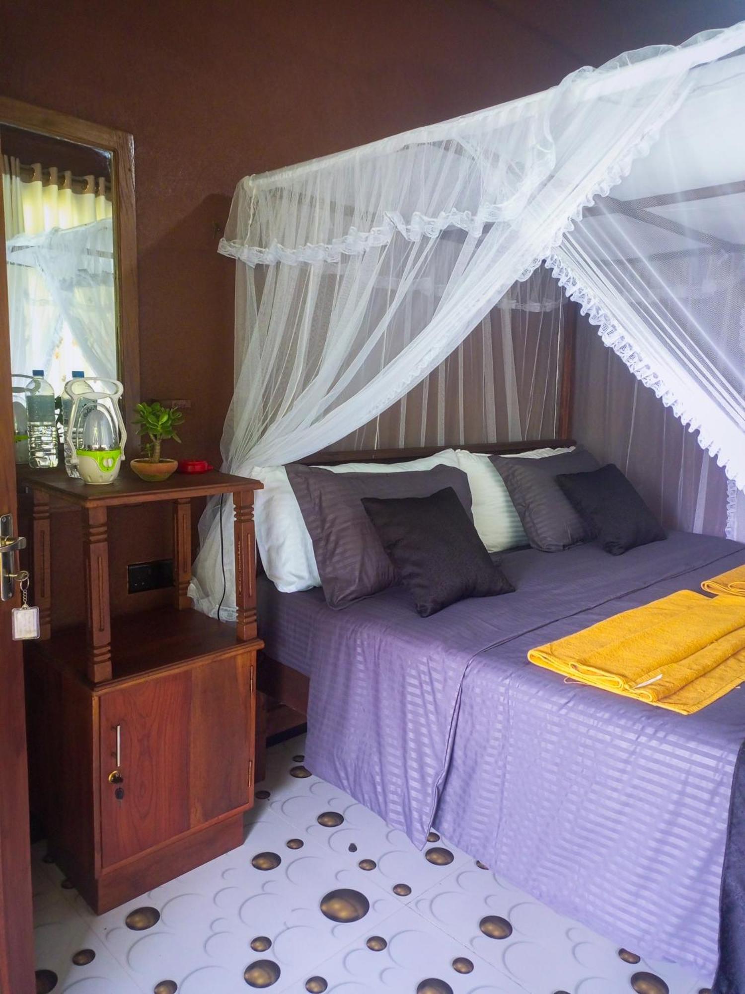 Bed and Breakfast Creek Downhills Елла Екстер'єр фото