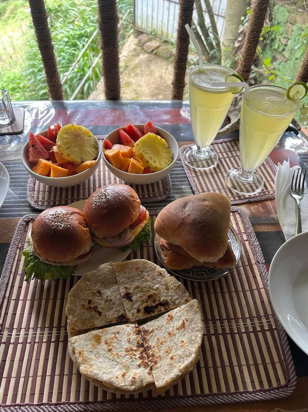 Bed and Breakfast Creek Downhills Елла Екстер'єр фото